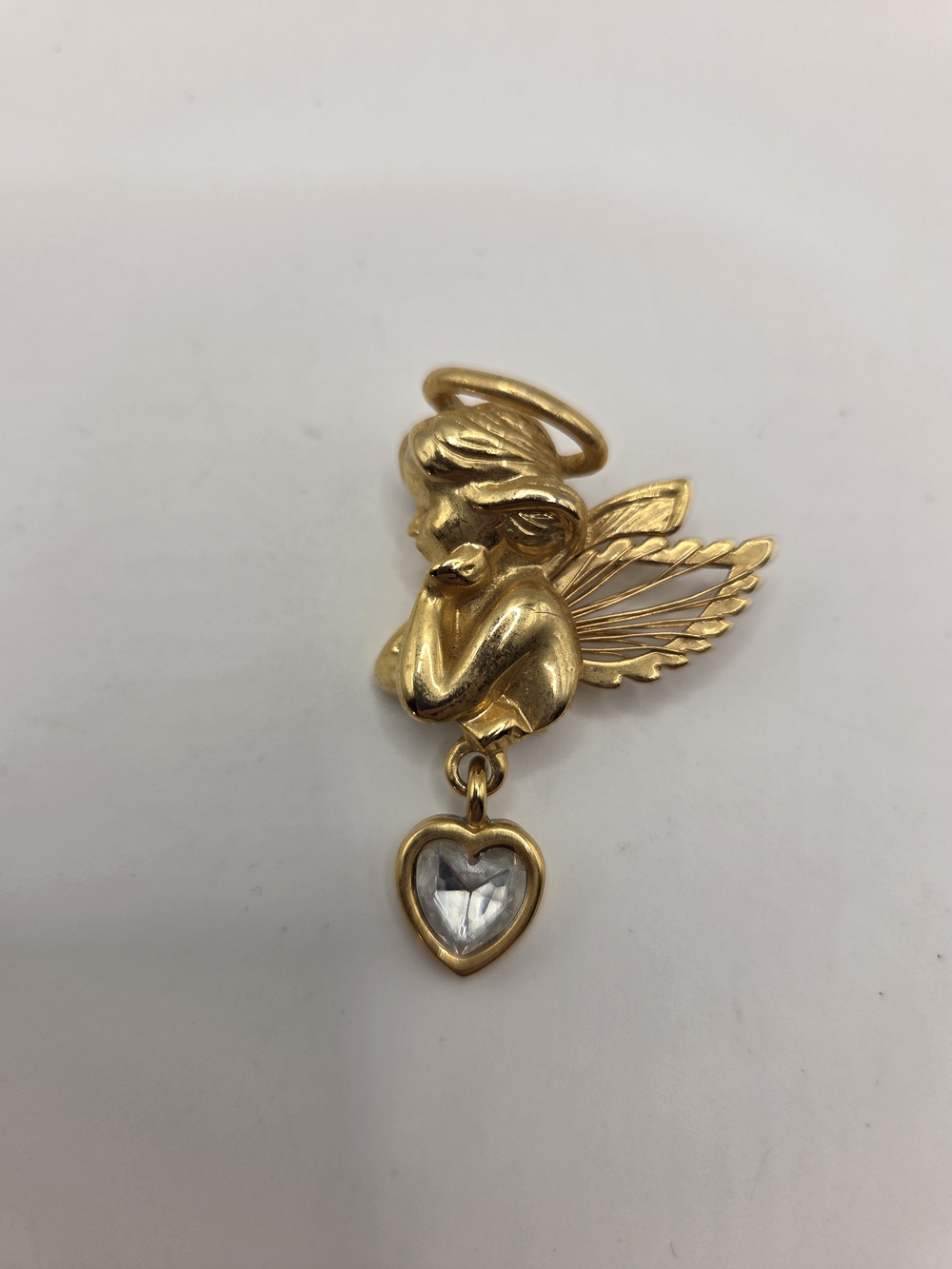 1581. Gold Tone Angel Wing Pendant Charm with Heart